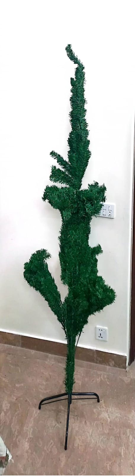 Christmas Tree Green 7Ft 1 Christmas Tree Green 7Ft - Image 1