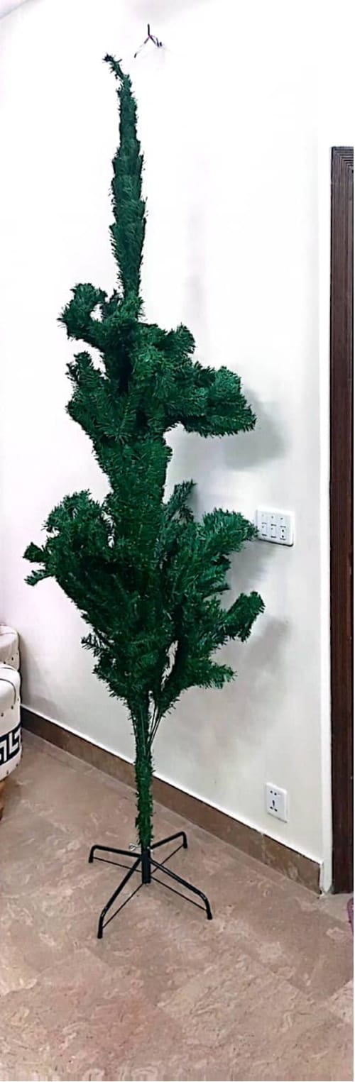 Christmas Tree Green 8Ft 1 Christmas Tree Green 8Ft - Image 1