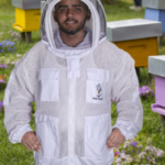 3 Layers Ultra Breeze Ventilated Beekeeping Bee Jacket for Unisex Beekeepers with Fencing Veil