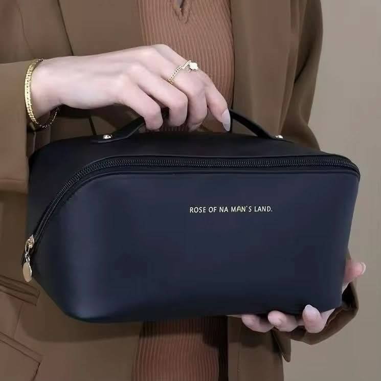 inbound3520890946640191609 Large Capacity Travel Cosmetic Bag | Black - Image 1