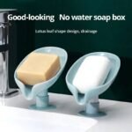 Leaf-Shape Self-Draining Soap Holder – Decorative 45° Slanted Hydraulic Soap Dish with Suction Base (Random Color)